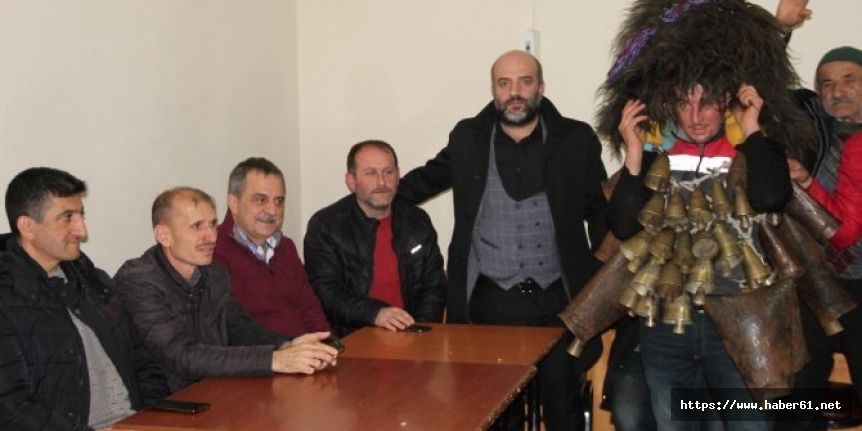 Hem Kalandar’ı kutladılar hem de eğitime destek verdiler 