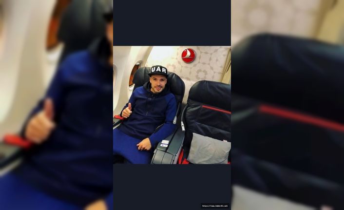 Trabzonspor'un yeni transferi Filip Novak yola çıktı geliyor!