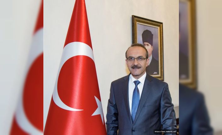 Trabzon'a gelen öğrenciler, Vali Yavuz'u ziyaret etti