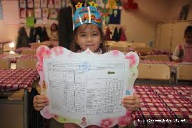 Bilecik’te 37 bin 453 öğrenci karne sevinci yaşadı