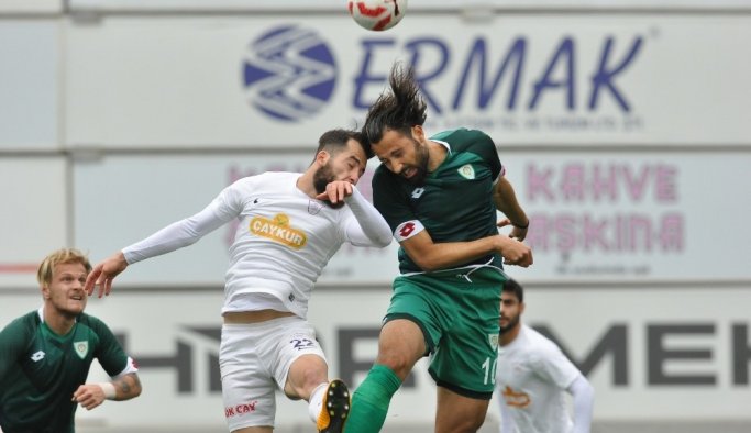 Yomraspor lidere takıldı