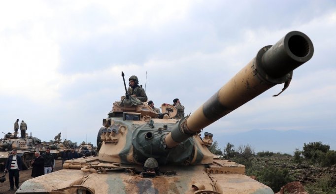 Türk askerleri ÖSO ile tam teçhizat emir bekliyor