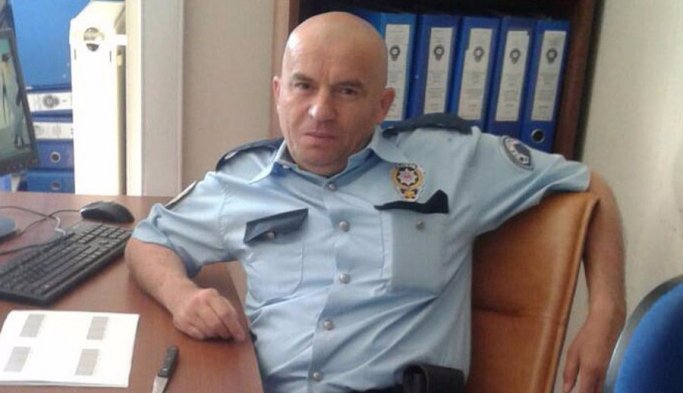 Polis memuru tabancasıyla intihar etti