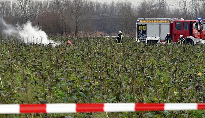 Almanya’da uçak kazası: 4 ölü