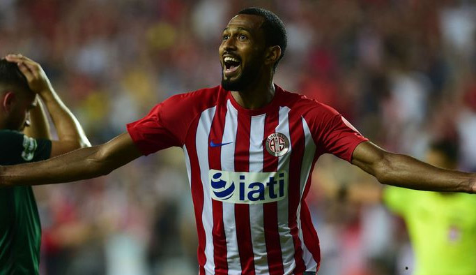 Antalya'dan Maicon ve Sakıb açıklaması! "Trabzonspor ilgilendi..."