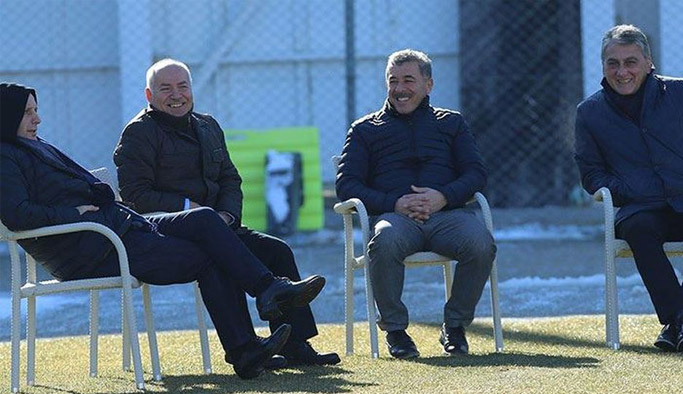 Yönetim maçta tam kadro olacak