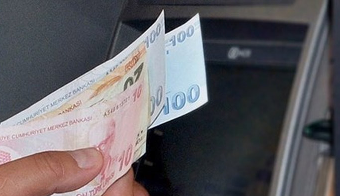 Emeklilerin beklediği ödeme yapılıyor