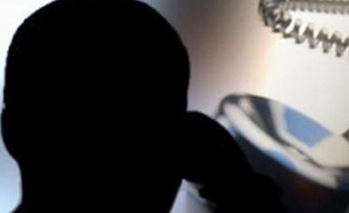 Kendilerini polis ve savcı olarak tanıtan dolandırıcılar yakalandı