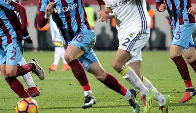 Trabzonspor'da gençler Fenerbahçe'yi dağıttı!