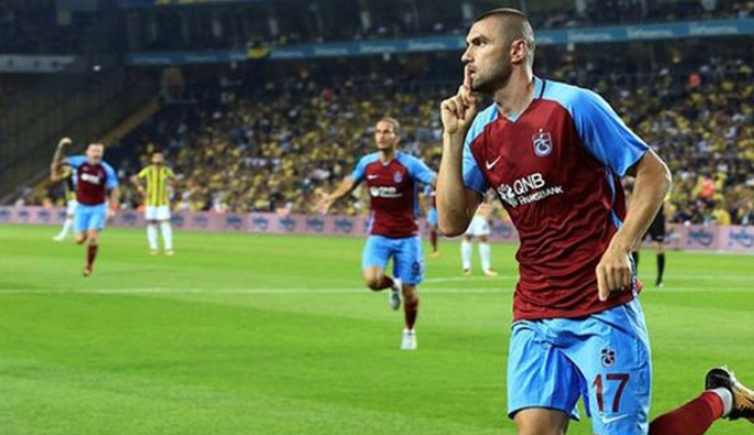 Ve Burak yerini aldı