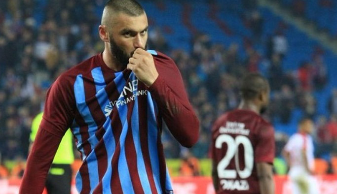 Burak Trabzonspor'u sırtlıyor