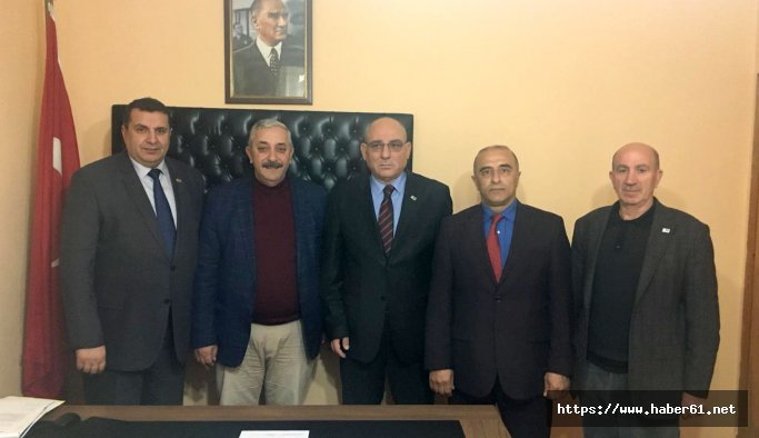 Başkan Kara'dan Sürmene, Of ve Çaykara'ya tebrik ziyareti