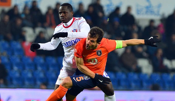 Başakşehir farklı yendi