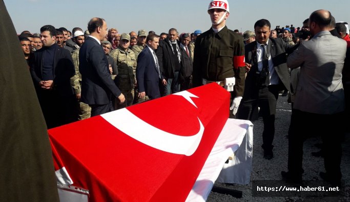 Şanlıurfalı şehit son yolculuğuna uğurlandı 