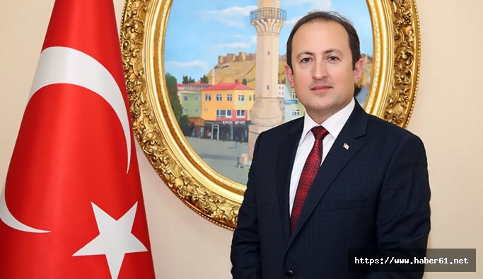 Vali Pehlivan’a ‘Yılın Valisi’ ödülü verildi - Bayburt haberleri