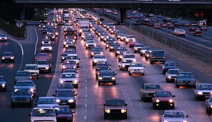 Trafiğe kayıtlı araç sayısı arttı