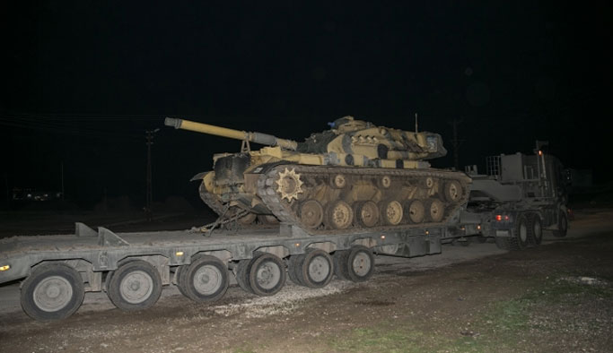 Sıfır noktasına tank sevkiyatı sürüyor