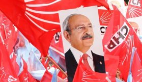 Flaş! CHP kurultayında kumanyadan zehirlendiler!