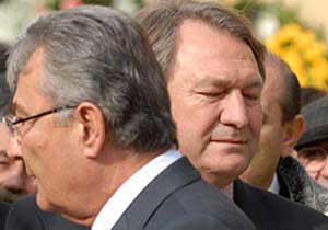 Zeki Sezer istifa etti