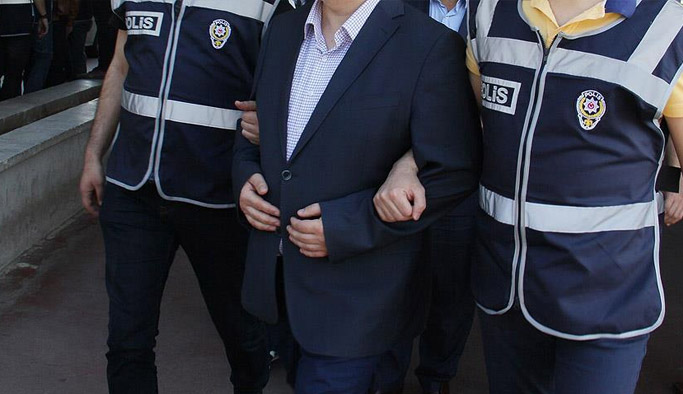 FETÖ'den gözaltına alınan asker Trabzon'a getiriliyor