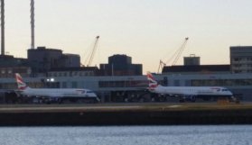 Londra'da havalimanı'nda bomba paniği! Uçuşlar durdu