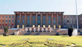 Mecliste skandal! Liseli kıza taciz