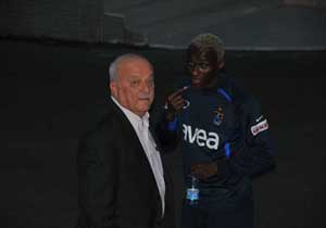 Şener futbolcularla ne konuştu