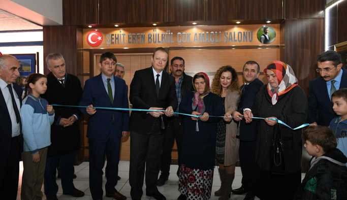 Trabzon'da Şehit Eren'in adı spor salonuna verildi