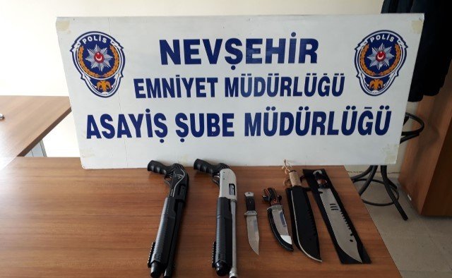 Sosyal paylaşım sitesinden silah satarken yakalandı