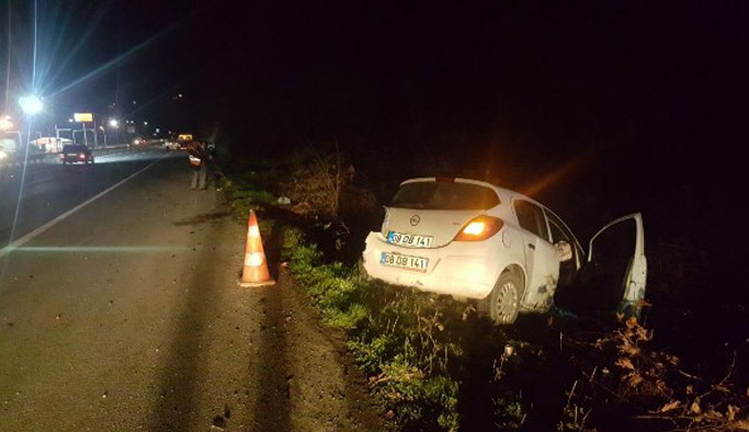 3 araç birbirine girdi: 6 yaralı