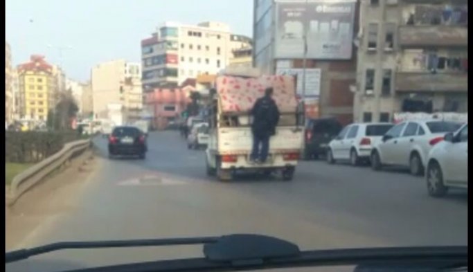 Trabzon'da nakliye aracının arkasında ölüme yolculuk!