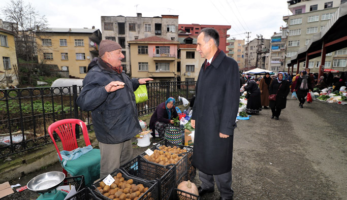 Başkan Türkmen, esnafı ziyaret etti