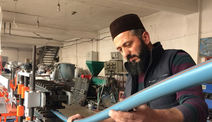 Fiyatı fazla bulunca kendi makinesini yaptı