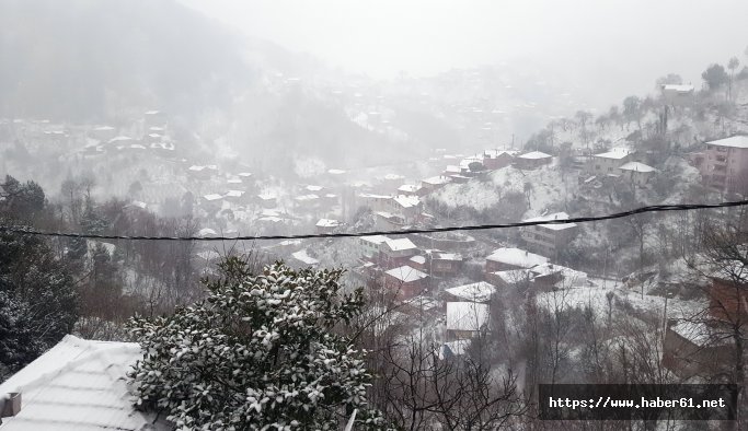 Zonguldak beyaza büründü