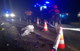 Tır ile otomobil çarpıştı : 2 Ölü