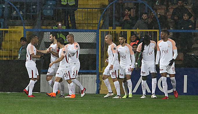 Galatasaray'dan Karabük'te tarihi galibiyet