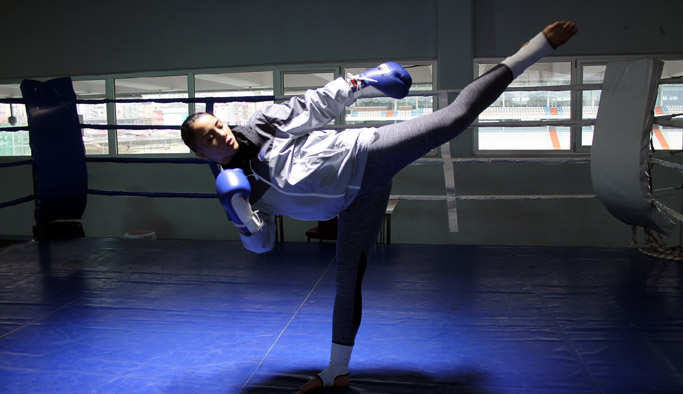 Sabriye'nin hedefi; altın kemer: Dünyanın en büyüğünde ringe çıkacak