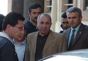 Rektöre Trabzon'da gözaltı