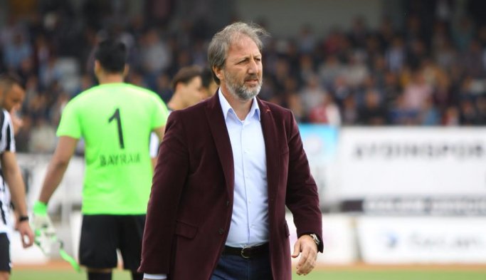 Fatih Tekke'den sonra Taner Taşkın da gitti