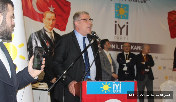 Musavat Dervişoğlu din güncellemesi tartışmasını Erbakan'ın sesiyle eleştirdi