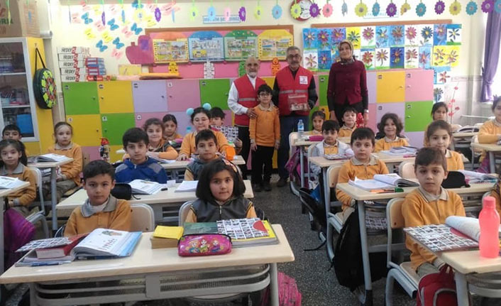 Kendileri küçük yürekleri büyük