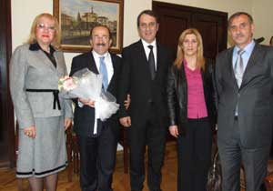 Seçimden önce rakiptiler