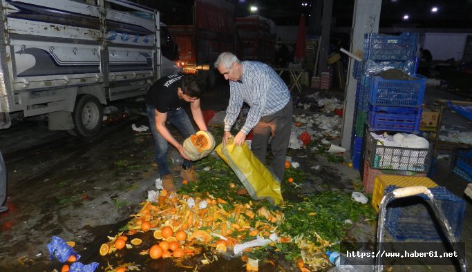 Pazar çöpleri iş kapısı oldu 