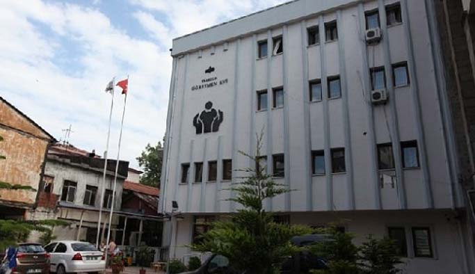 Trabzon Öğretmenevinin 89 yaşındaki "Ombudsmanı"