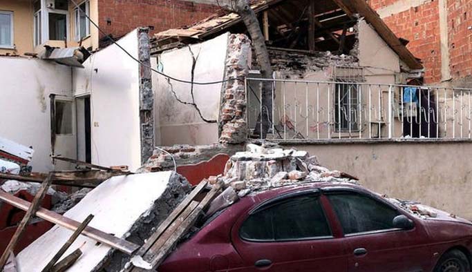 Doğalgaz patlaması: 1 Ölü 2 yaralı