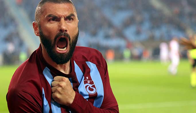 Burak Yılmaz kulüp tarihine geçiyor