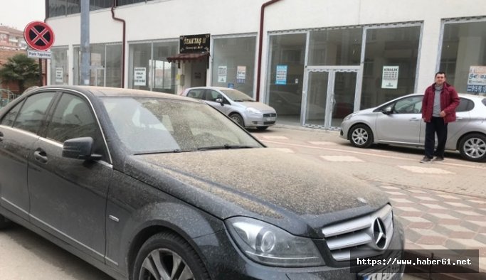 Bilecik'te çamur yağdı, vatandaşlar şaşkın