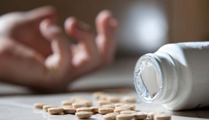 Trabzon'da intihar girişimi: İlaç içti...