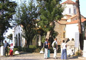 Kriz turisti de vurdu!