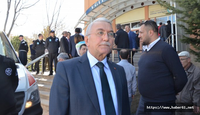 Üniversitede dehşet! Dekanın odasını basıp 4 kişiyi öldürdü